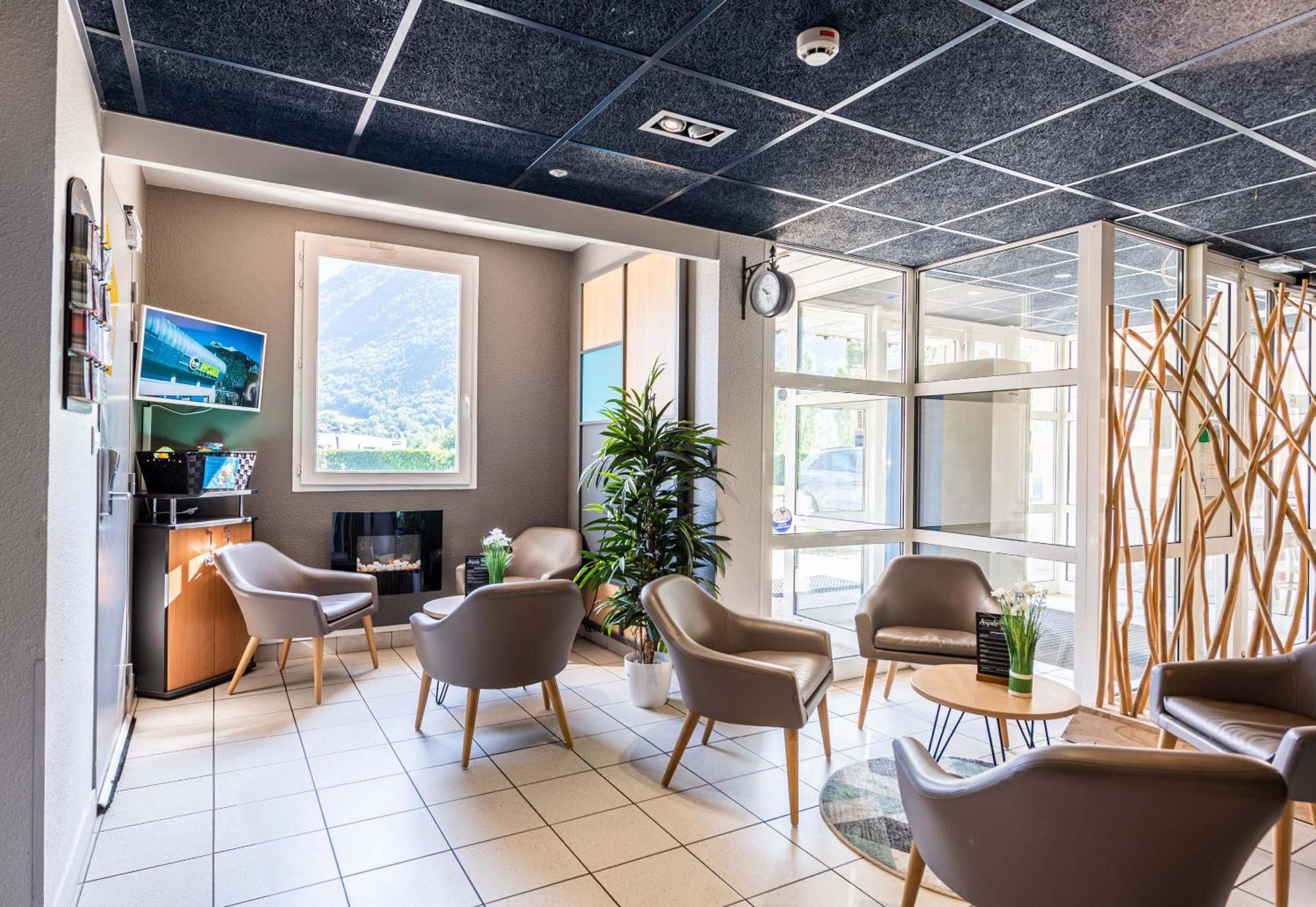 B&B Hotel Saint Jean De Maurienne Sainte-Marie-de-Cuines Экстерьер фото